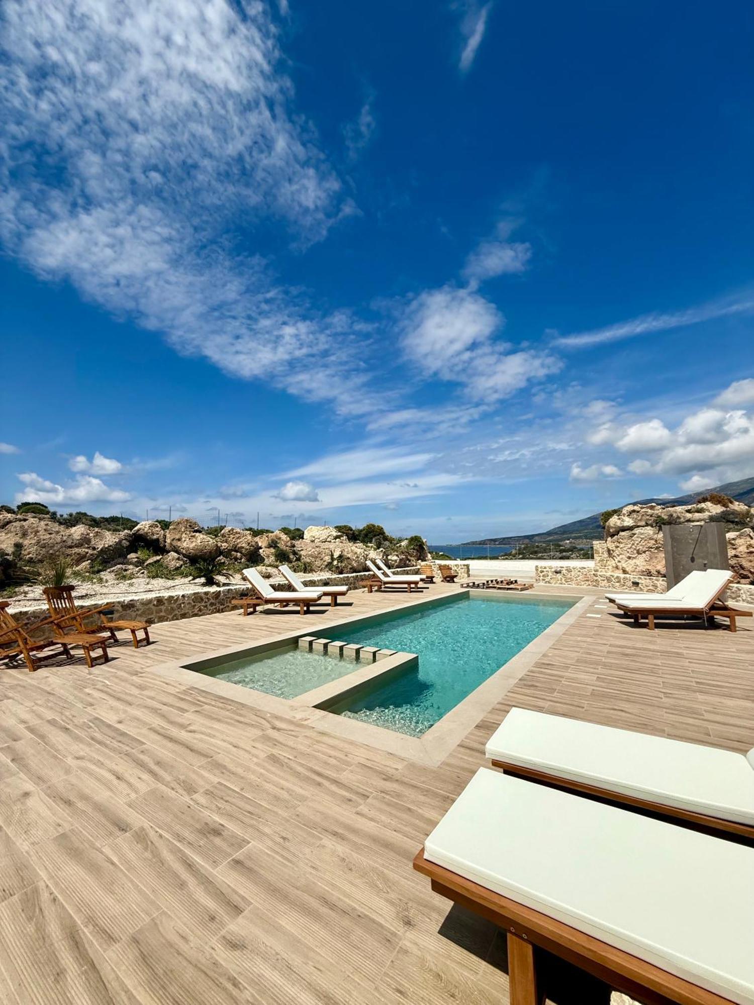 Cove Elafonisi Apartments Agios Pandeleimon  Dış mekan fotoğraf